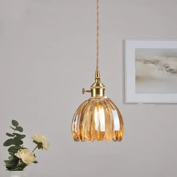 Brehn | Elegante Glas-Hängelampe in Blumenform