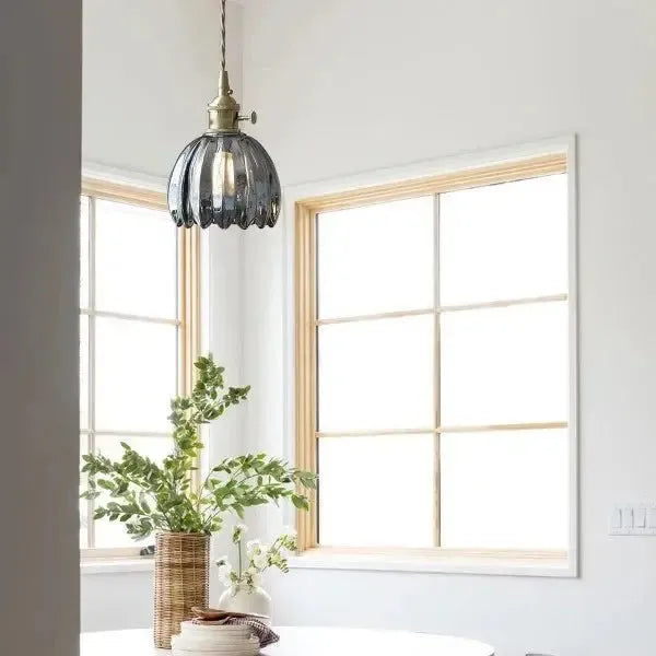 Brehn | Elegante Glas-Hängelampe in Blumenform
