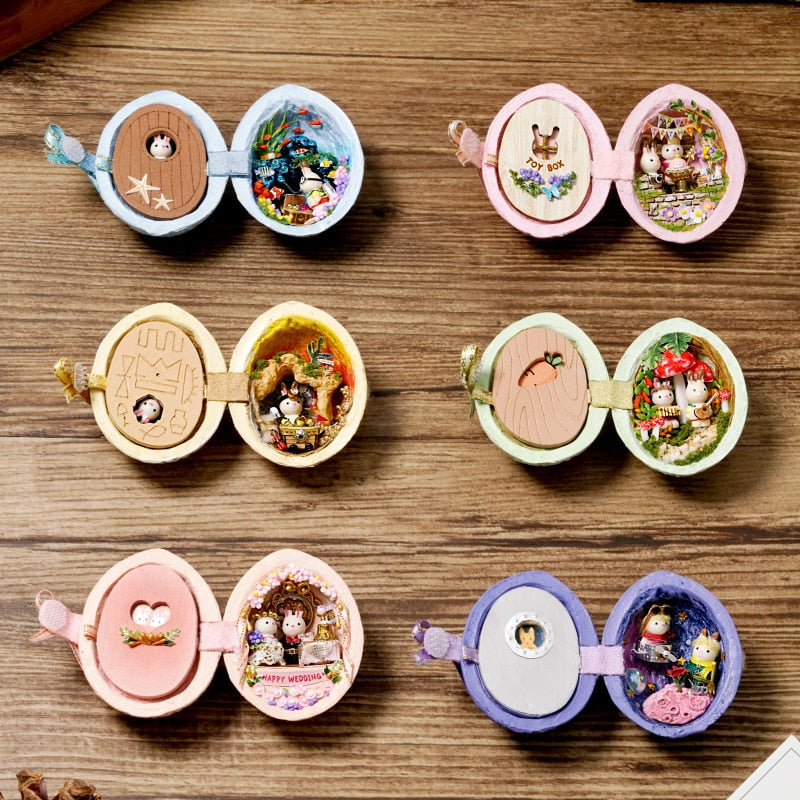 Handgefertigtes Holz Miniatur Walnuss Puppenhaus | Brehn
