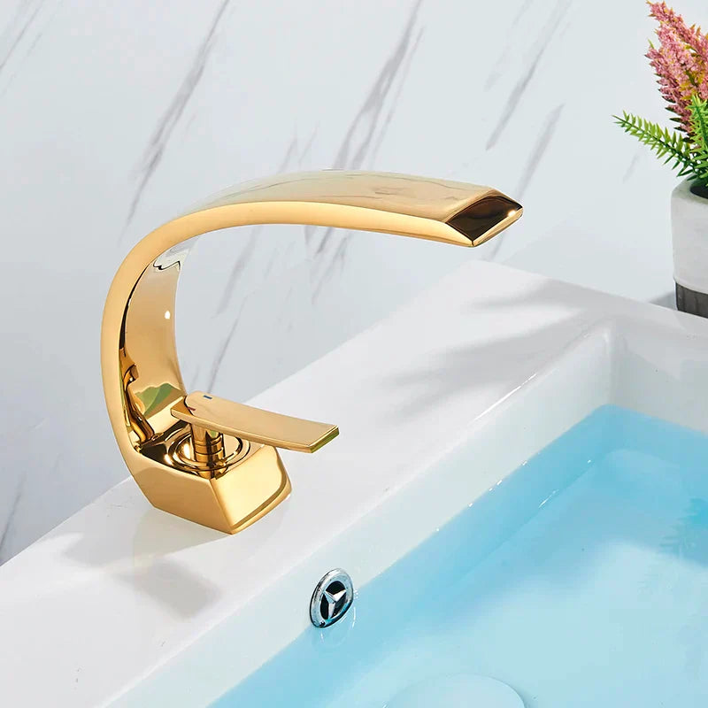 Brehn | UniqueHahn | Luxuriöse Armatur für Badezimmerstil