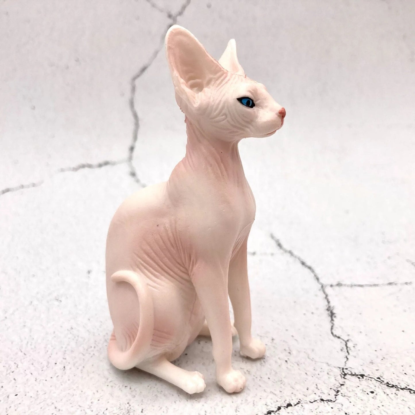 Modern Whisper Sphynx Cat TaBrehne Dekor