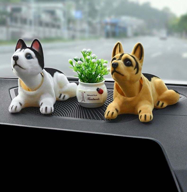 Brehn | Hübsche kopfschüttelnde Hunde Auto Dekor
