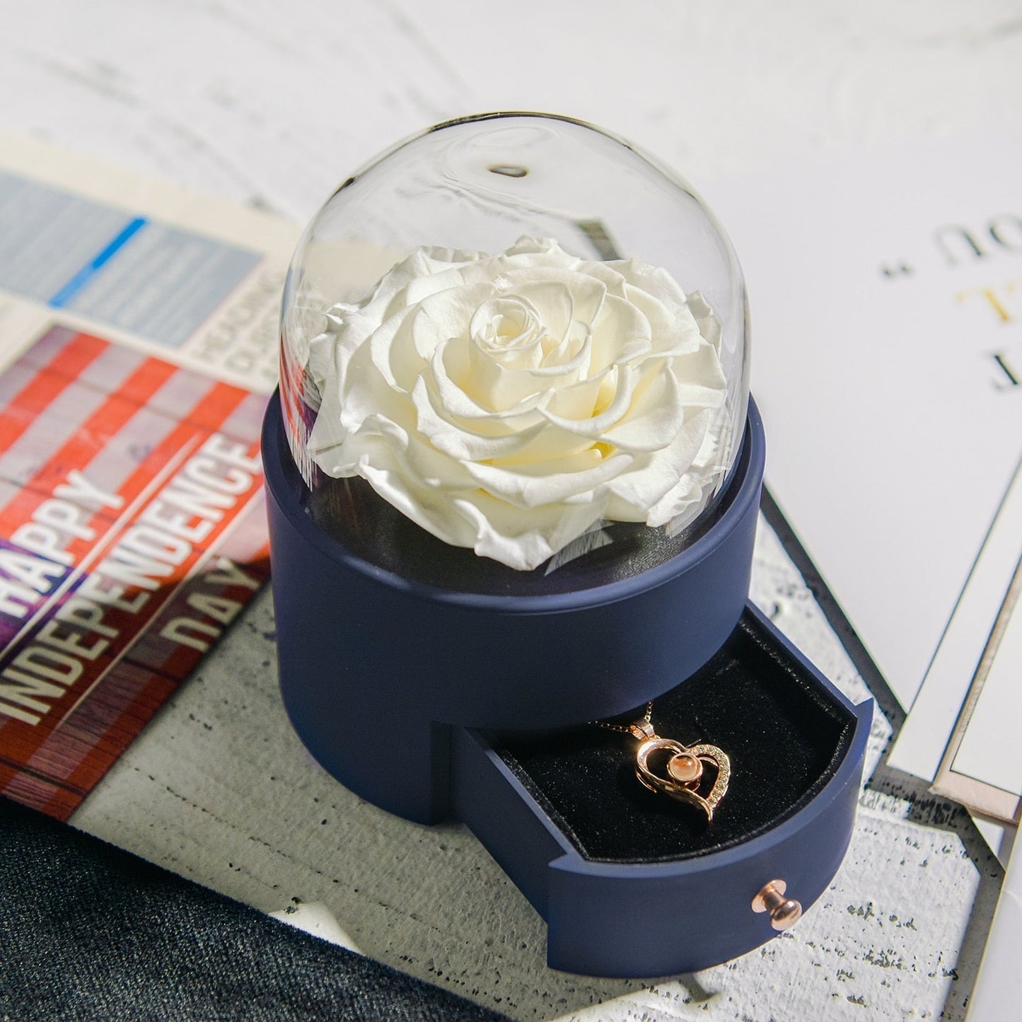 Brehn | Natürliche ewige Rose Halskette Schmuckbox