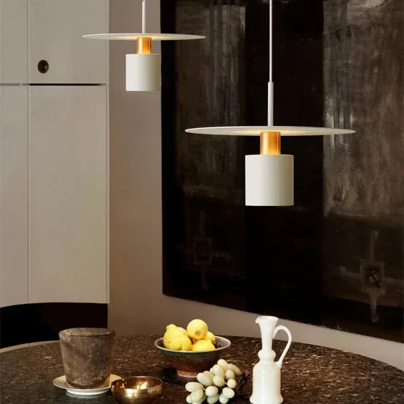 Brehn | Designerlampe in Form einer Linie