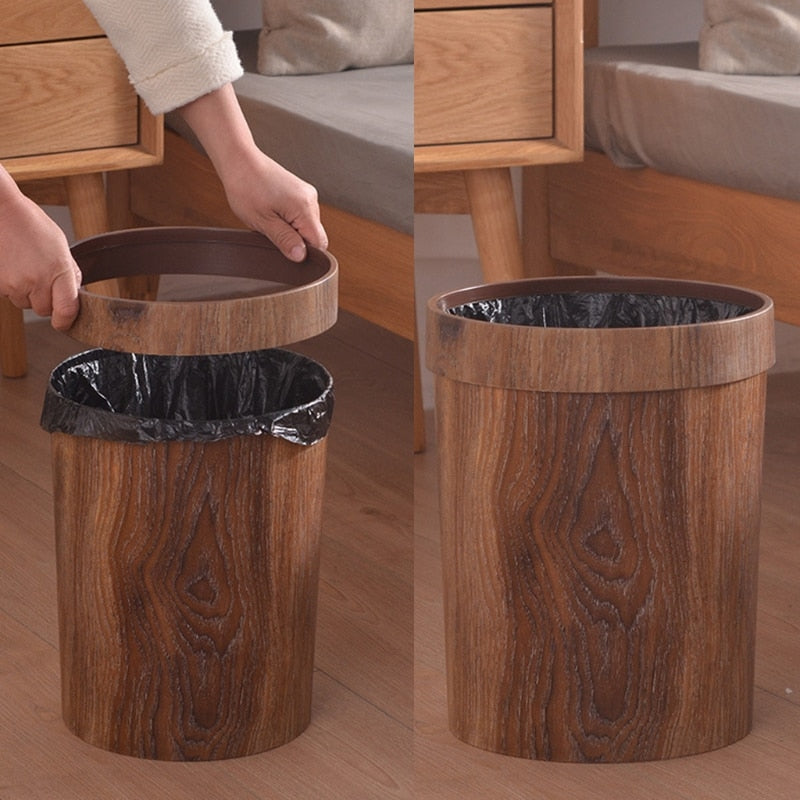 Eleganter Mülleimer im Retro-Stil mit Holzmaserung