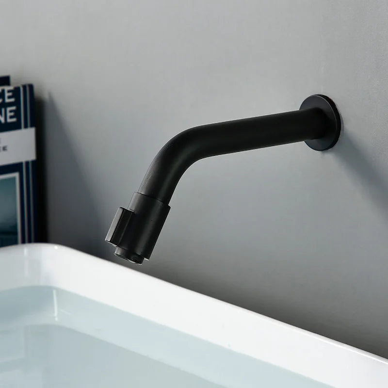 Brehn | Moderner matter schwarzer Wandhahn - für luxuriöses Badezimmer & Küche