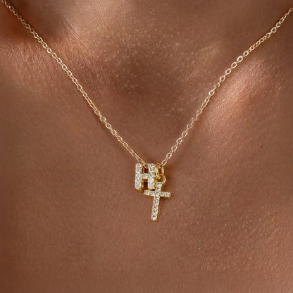 Brehn | Zarte Diamant Initial & Kreuz Halskette