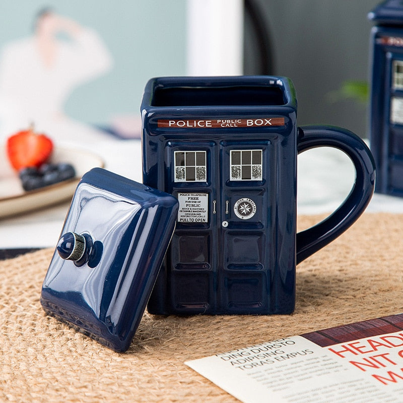 Sci-Fi Polizei Box Becher mit Löffel – ideales Geschenk für Kaffee- und Teeliebhaber