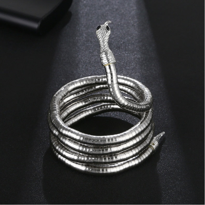 Schlangenkette – vielseitiges und trendiges Accessoire