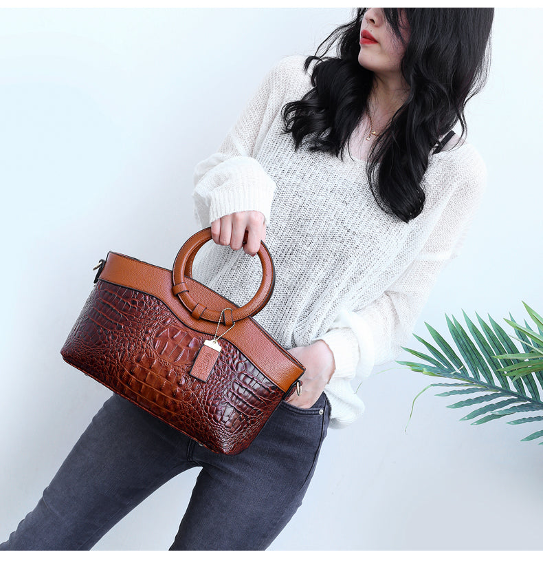 Krokodilledertasche – mit handgefertigten Details