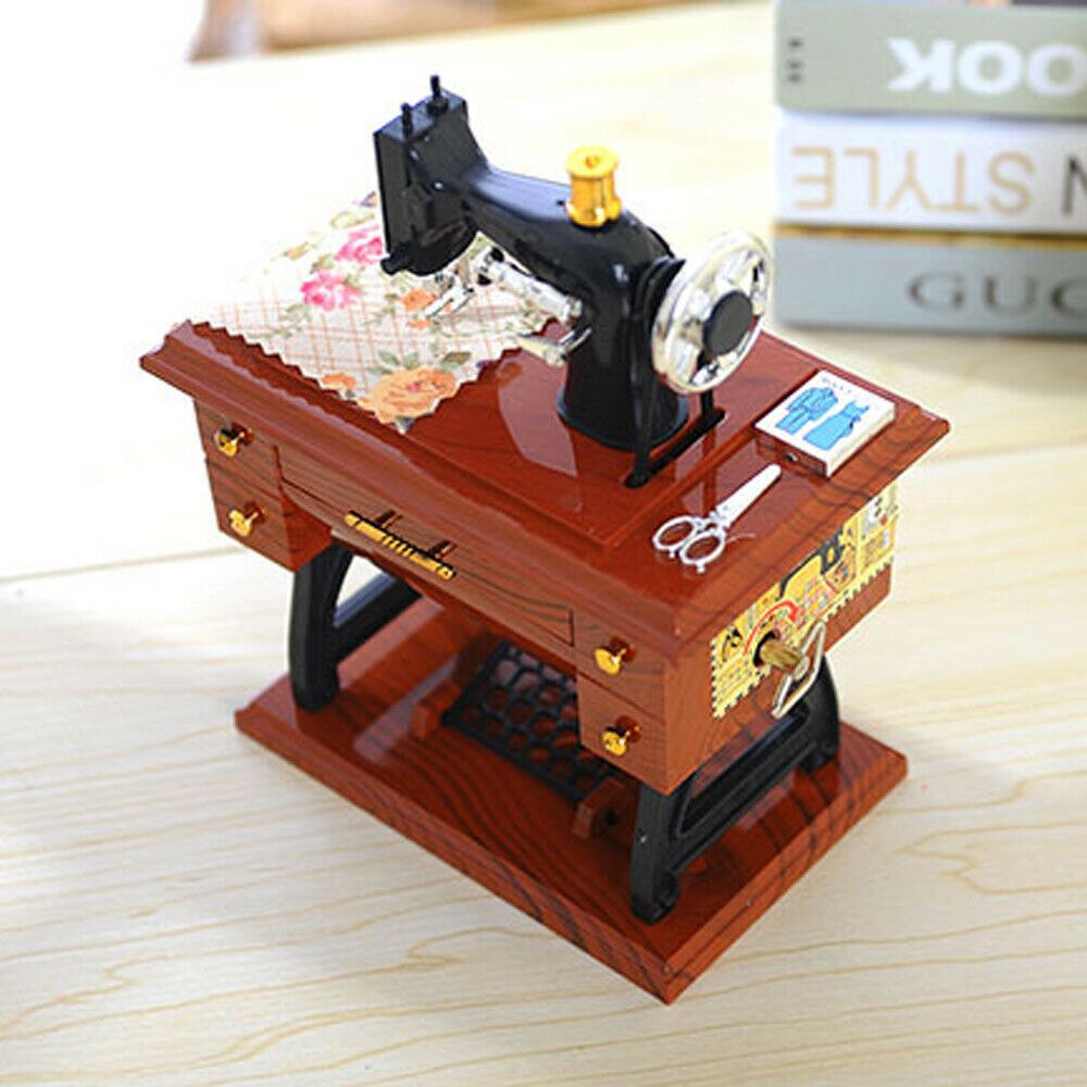 Mini Craft Retro Nähmaschine Dekor | Brehn