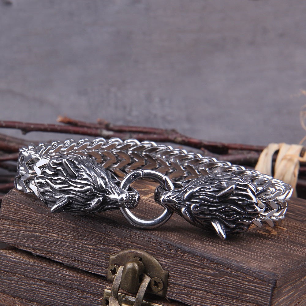 Silbernes Wikingerarmband „WolfBand“ – Handgefertigt mit Fenrir-Motiv