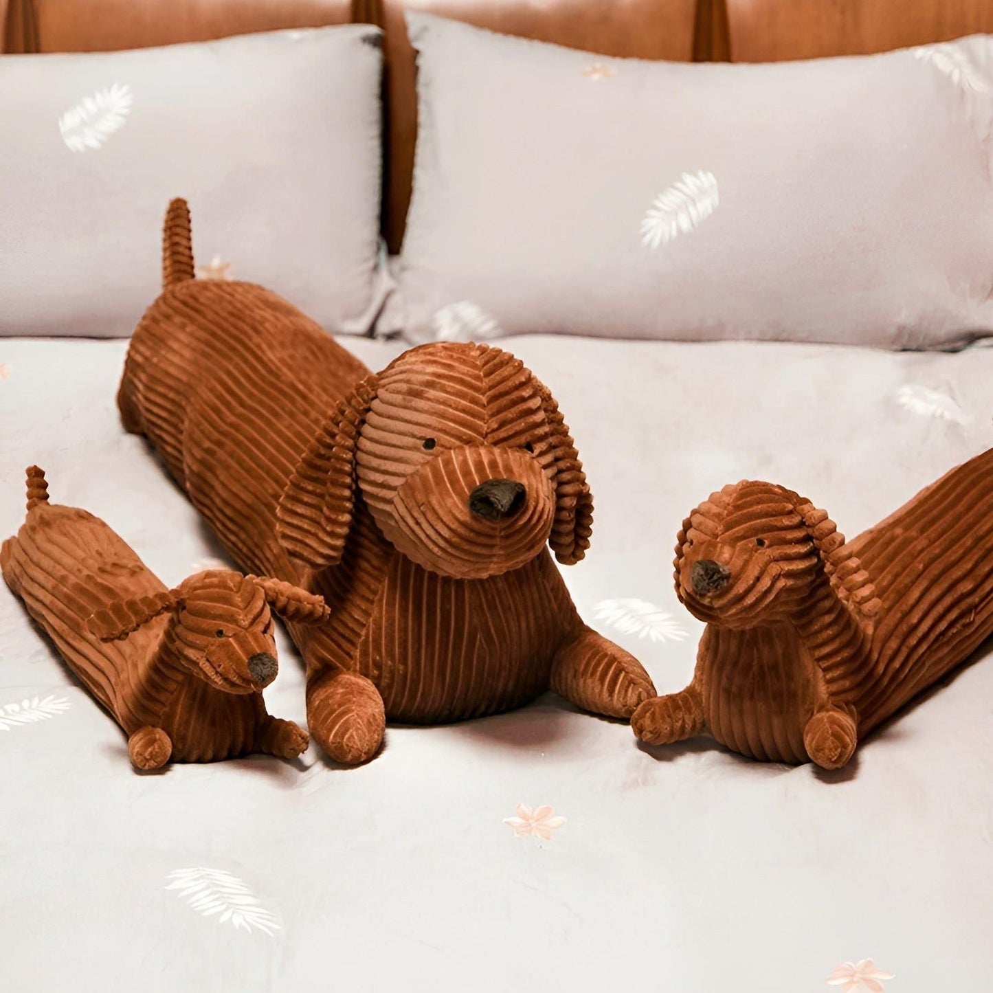 SnuggleHound Kissen - Ergonomisches Dackel-Plüschkissen | Brehn