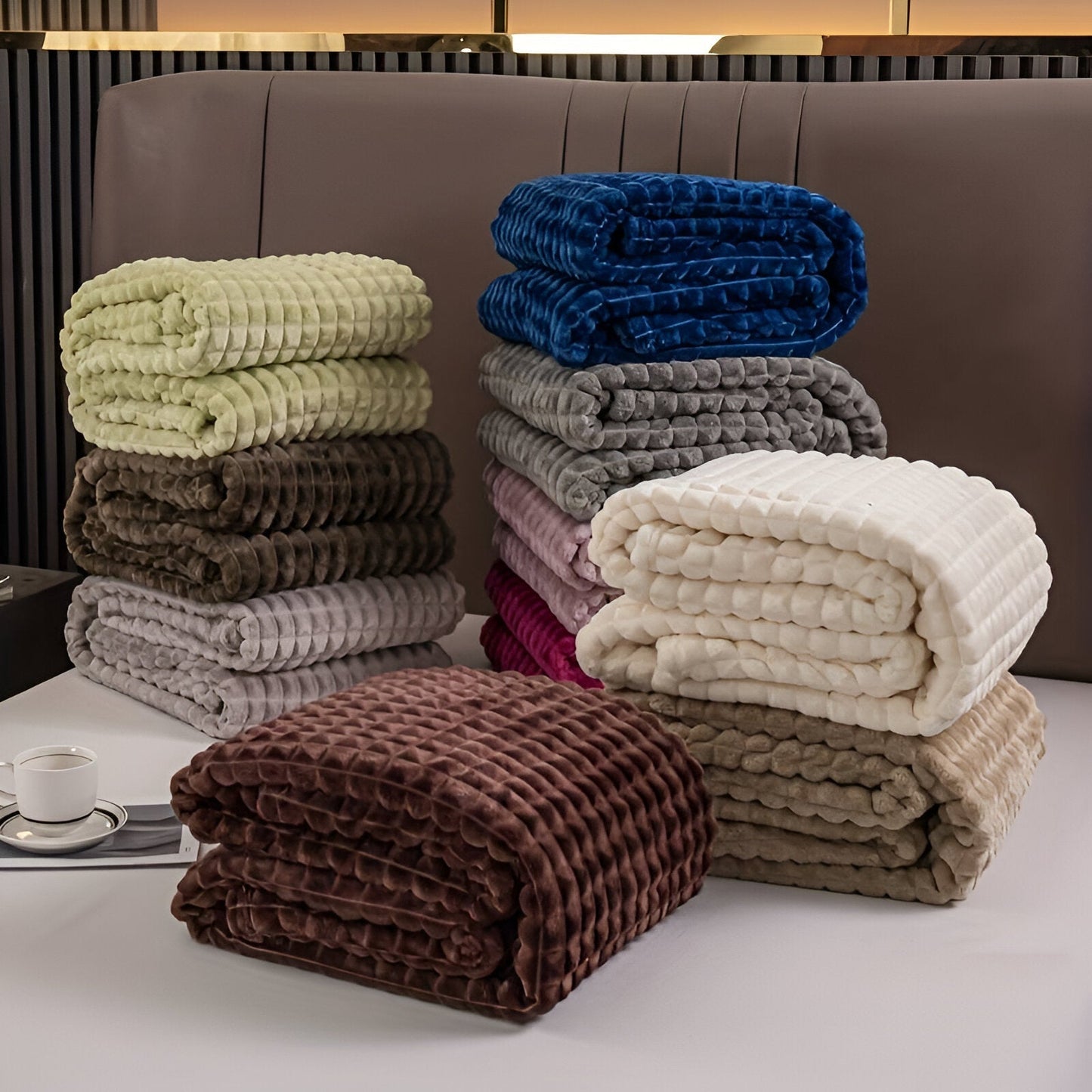 Brehn | EliteWave Plaid - Ultrafluffy strukturierte korallfarbene Fleece-Decke