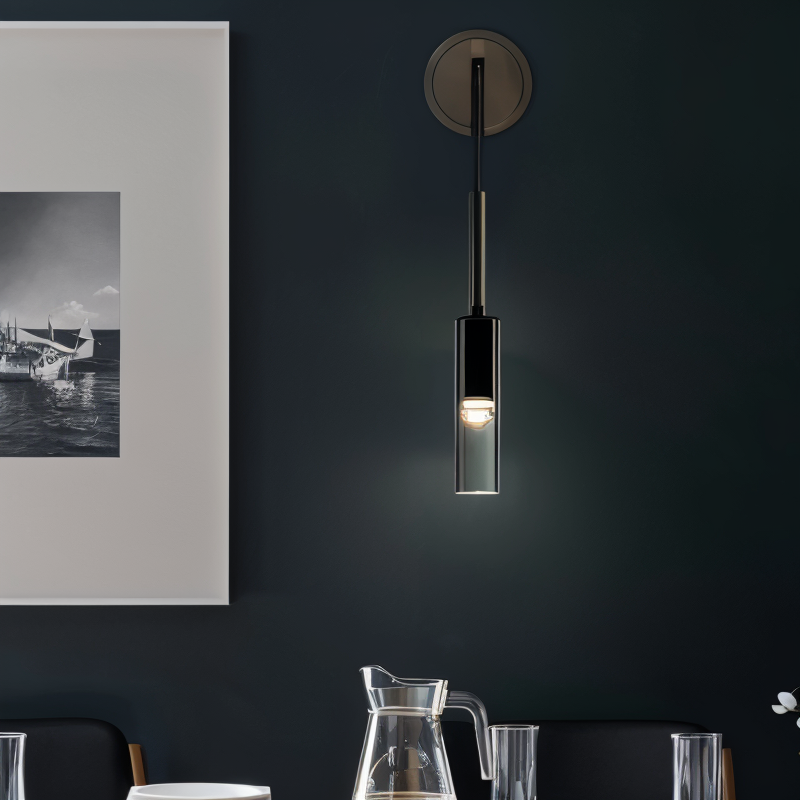 Minimalistische Wandleuchte mit Rauchglas – Orvane | Brehn