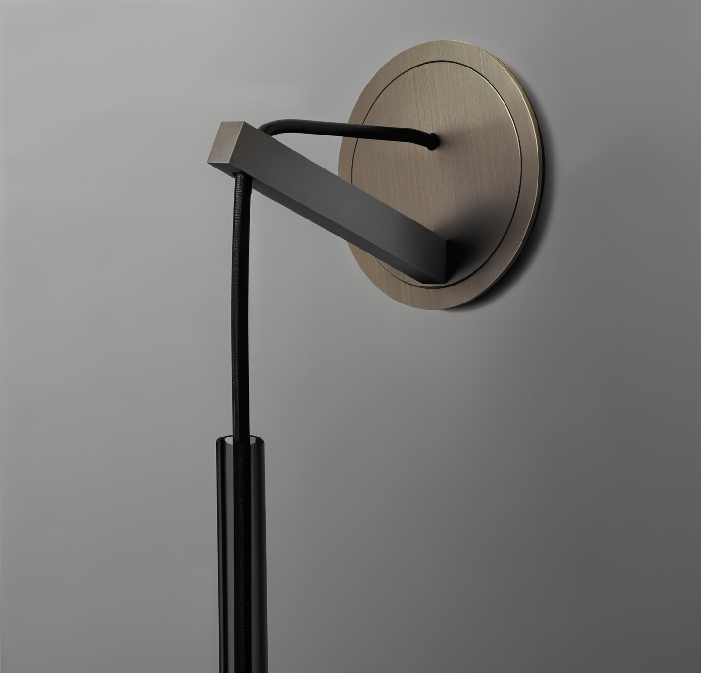 Minimalistische Wandleuchte mit Rauchglas – Orvane | Brehn