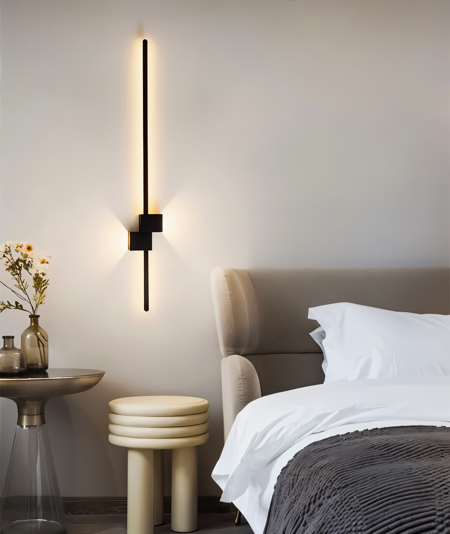 BowLift | The Line Wall Light - Minimalistic Black Long LED Wall Lighting