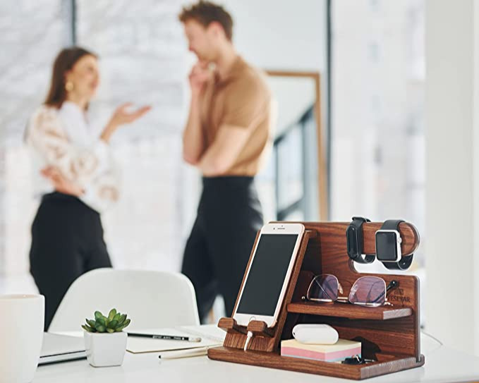 Brehn | Holz Telefon Docking | Perfekter Organizer für Ihre Geräte