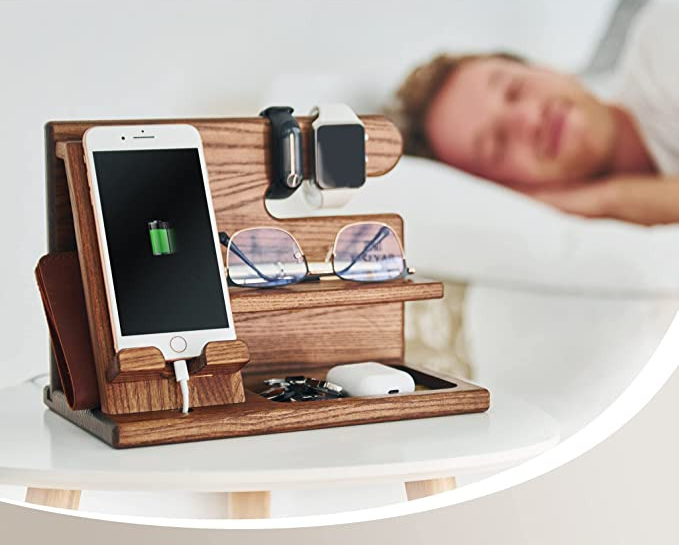 Brehn | Holz Telefon Docking | Perfekter Organizer für Ihre Geräte