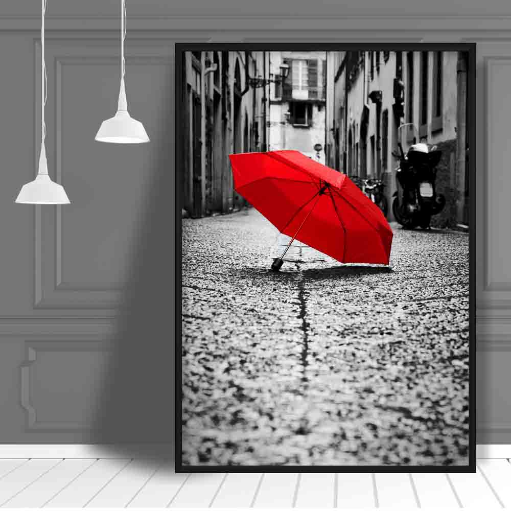 Schwarz-Weiß-Fotodruck: Paris mit rotem Regenschirm