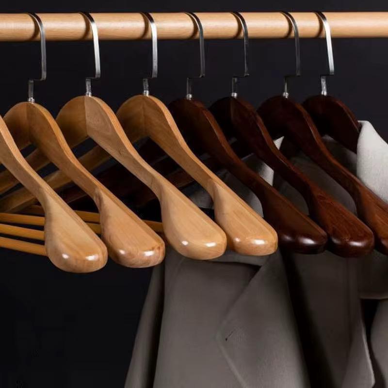 Brehn | Breite Holzkleiderbügel 10 Stück