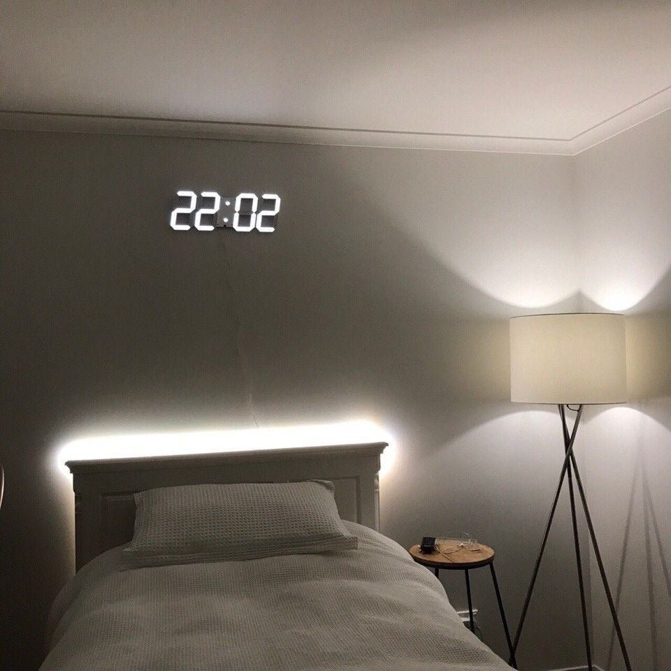 LumiSync 3D LED Wanduhr – Moderne Digitale Uhr mit Dimmbarer Beleuchtung