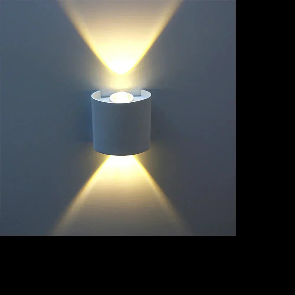 Brehn | Wasserdichte Wandlampe für den Außenbereich