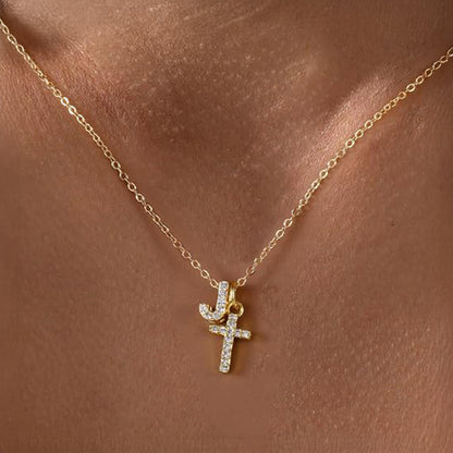 Brehn | Zarte Diamant Initial & Kreuz Halskette