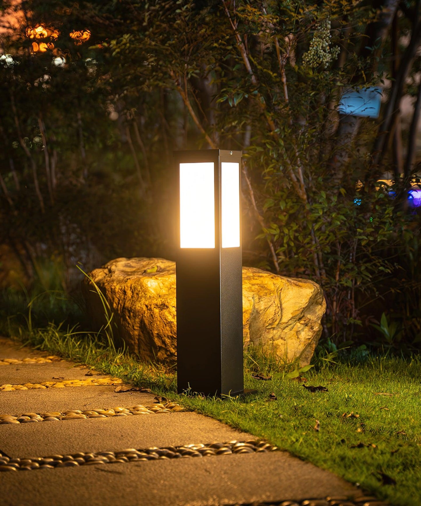 Moderne Außen-Bollard-Leuchte – Schlank und langlebig, wetterbeständig | Brehn