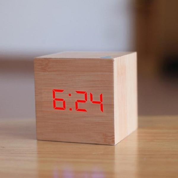 LED Holz Würfel Wecker | Brehn