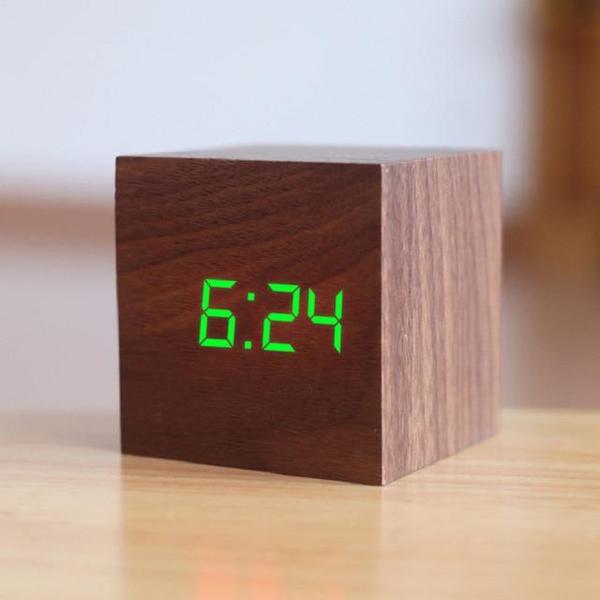 LED Holz Würfel Wecker | Brehn
