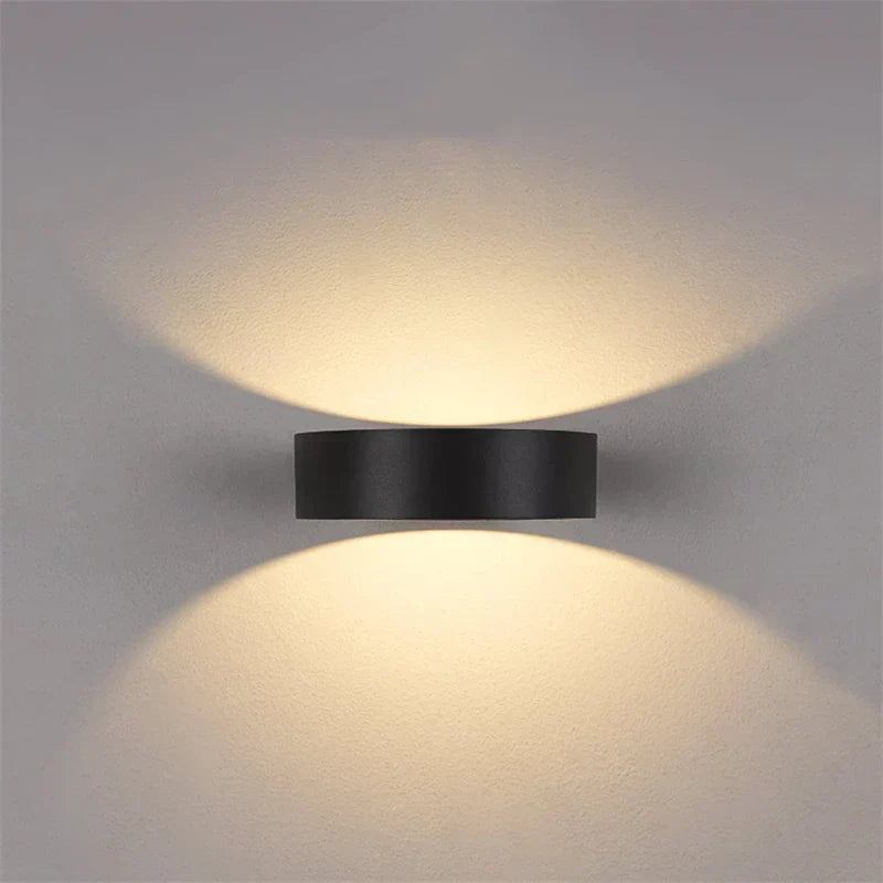 Brehn | Dekorative Lampe aus Aluminium