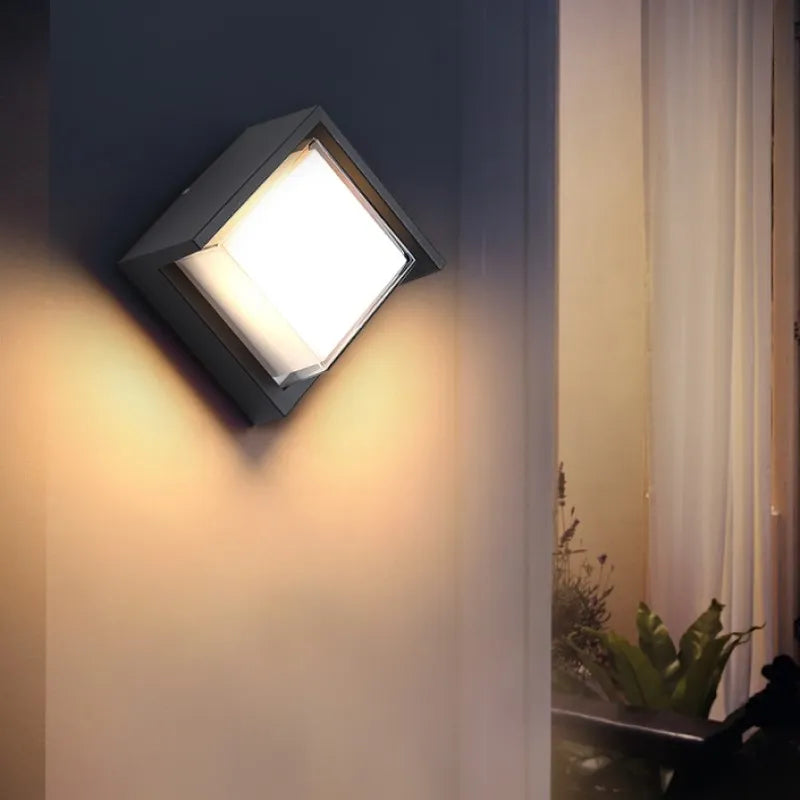Moderne Wandleuchte für den Außenbereich – Wetterfeste LED-Außenleuchte für Terrasse & Garten | Brehn