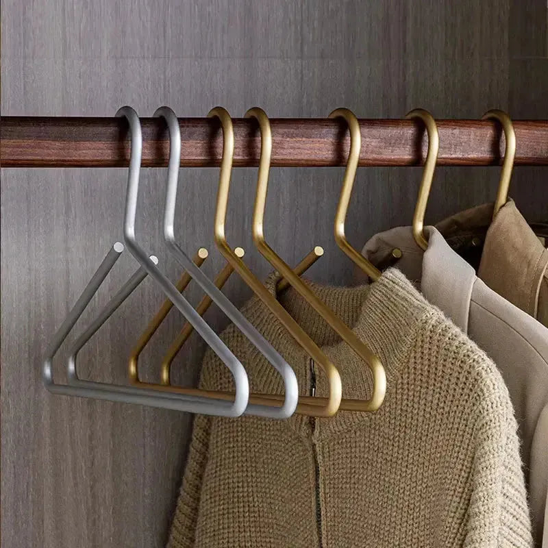Brehn | Luxus Anzug matte Kleiderbügel Set 4 plus 1
