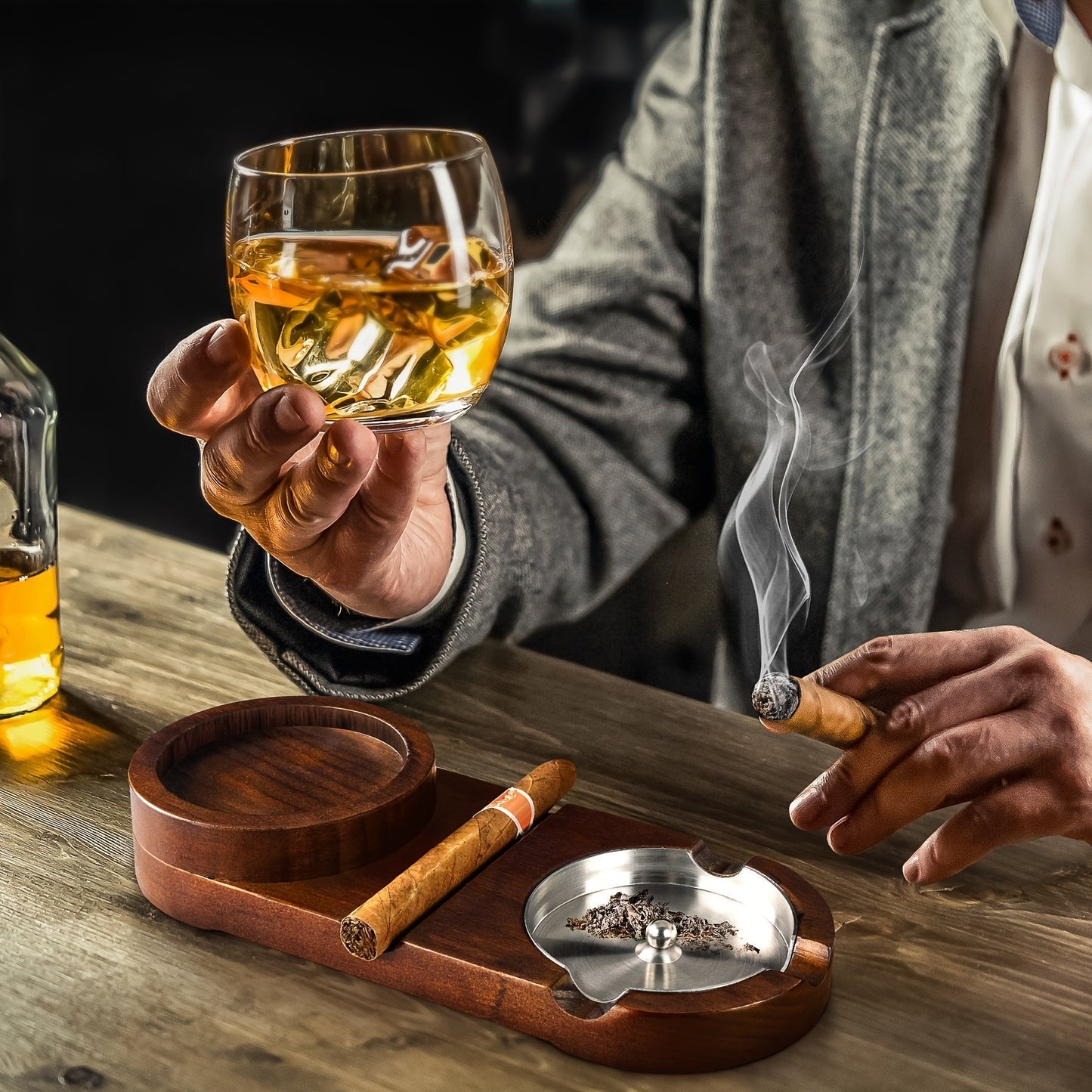 CigarOak Aschenbecher mit Whiskyhalter – Luxuriöses Holztablett für Zigarrenliebhaber