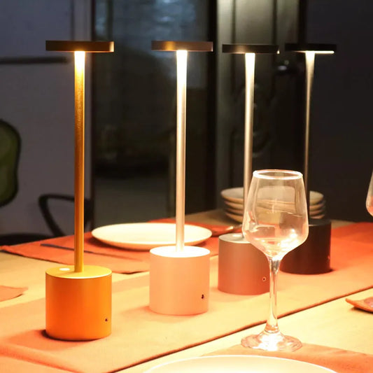 Brehn | LumaLite Wiederaufladbare LED-Tischlampe | Kabellos | Dimmbar | Modernes Design für Restaurants und Zuhause