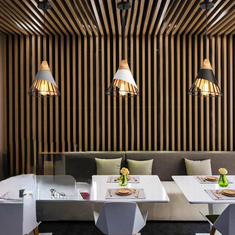 Moderne Pendelleuchten – Stilvolle Hängeleuchte aus Holz und Metall für Esszimmer und Küche | Brehn