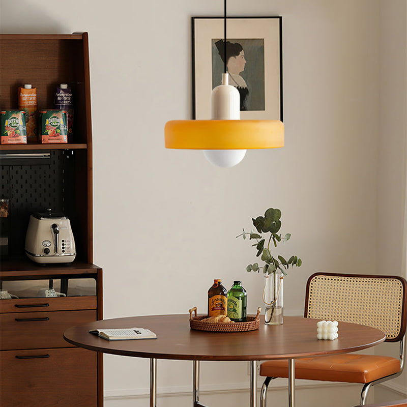 Farbenfrohe Bauhaus-Style Pendelleuchte - StiloGlas | Brehn