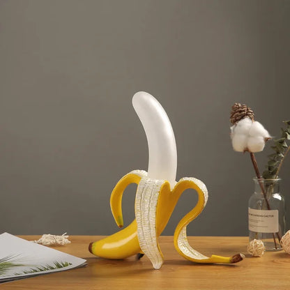 Dekorative Bananenlampe – Moderne Tischleuchte für stilvolle Inneneinrichtung | Brehn