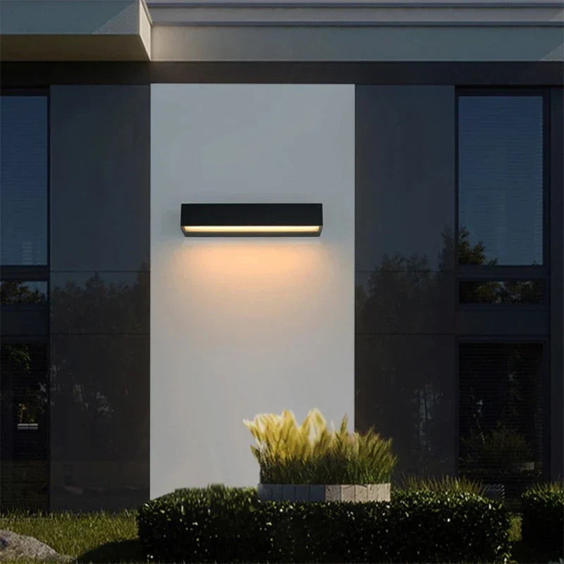 Moderne LED Wandleuchte für Außenbereich - Wetterfest, energiesparend, ideal für Garten und Terrasse | Brehn