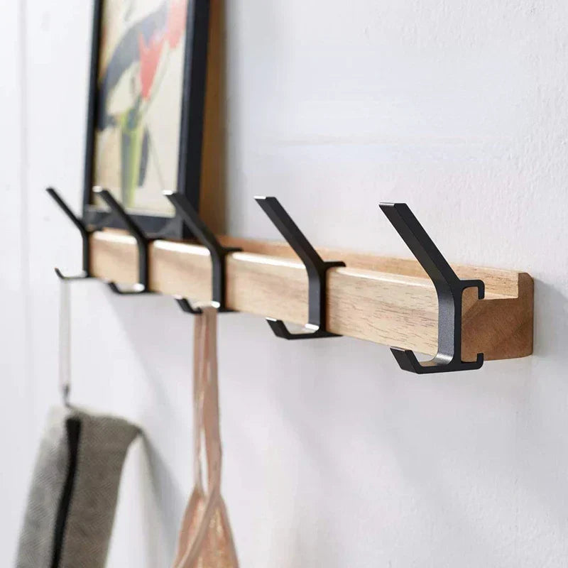 Brehn | Wandgarderobe mit beweglichen Haken – Skandinavisches Design aus Holz Metall