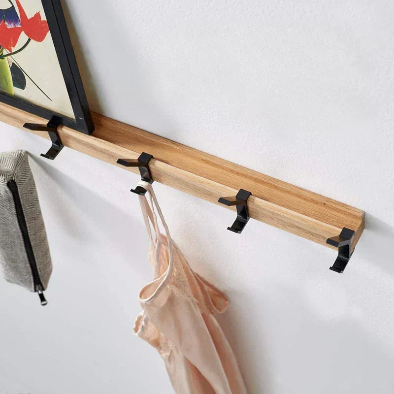 Brehn | Wandgarderobe mit beweglichen Haken – Skandinavisches Design aus Holz Metall