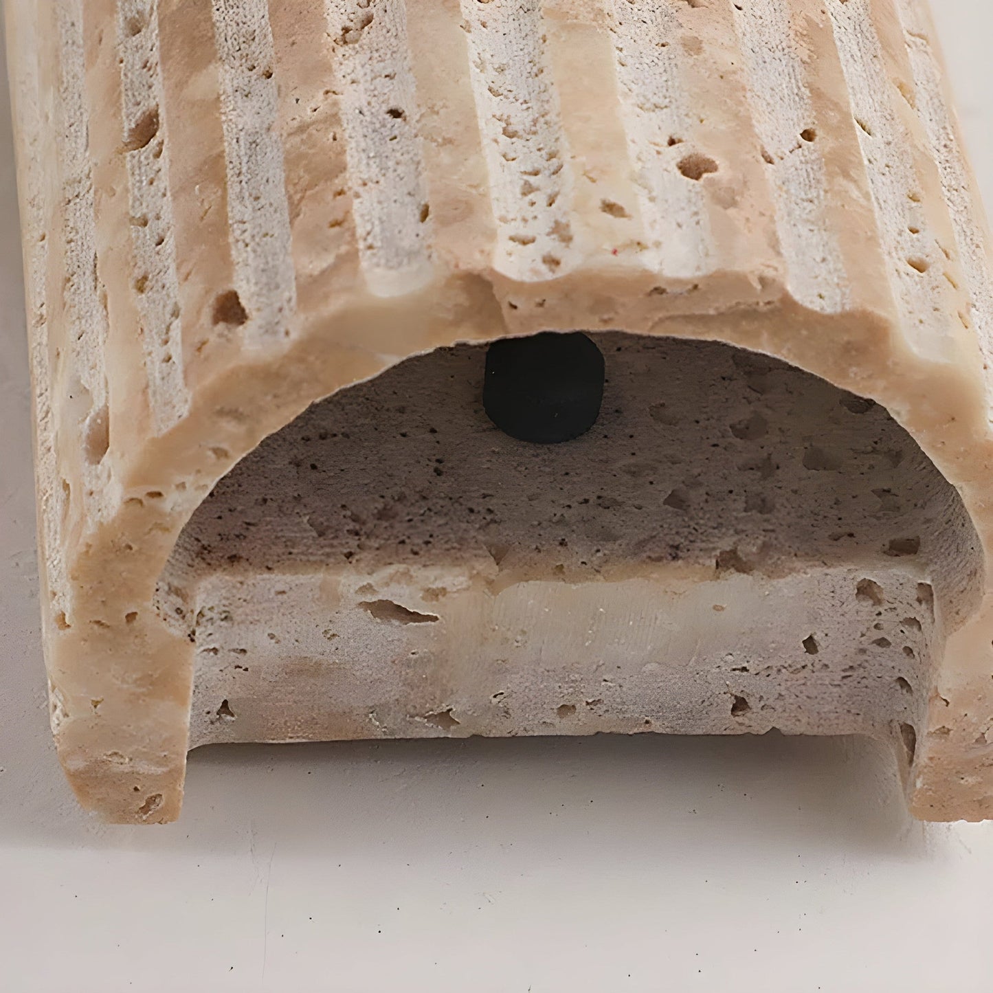 Brehn | Wandleuchte aus Naturstein für ein stilvolles Interieur