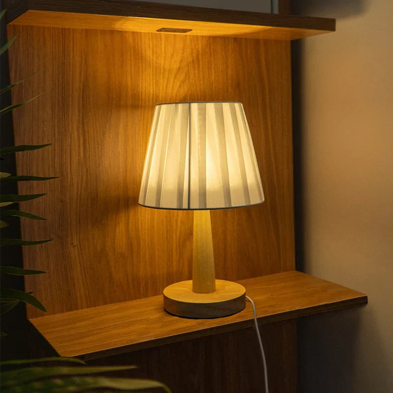 Brehn | Moderne dimmbare LED Tischlampe - für Schlafzimmer und Wohnzimmer