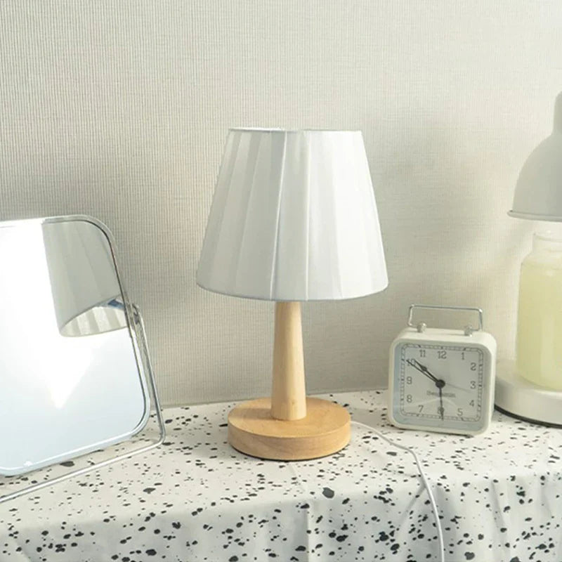 Brehn | Moderne dimmbare LED Tischlampe - für Schlafzimmer und Wohnzimmer