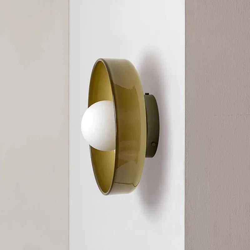 Brehn | Nordische Eleganz - Die GlassGlow Deckenlampe für Ihr Zuhause