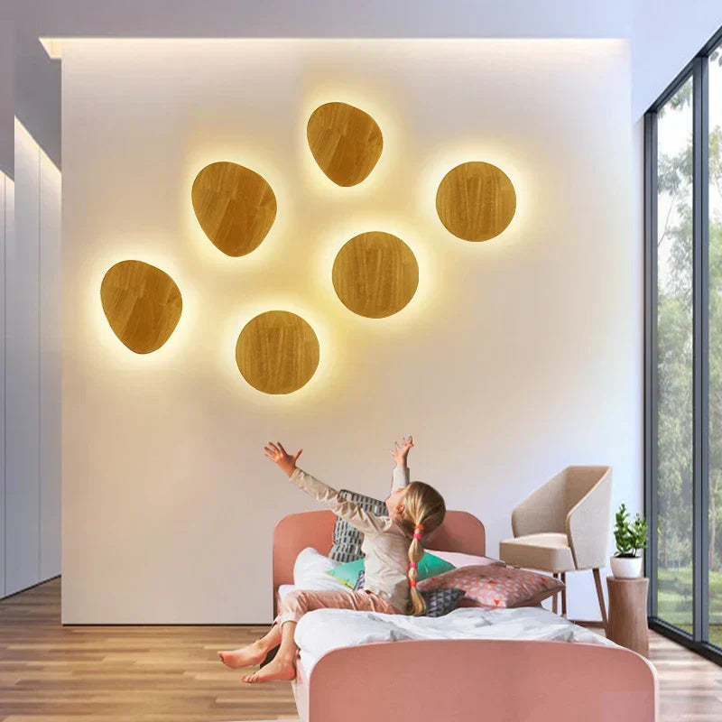 Brehn | LuxeRadiant – Skandinavische Holz-Wandlampe