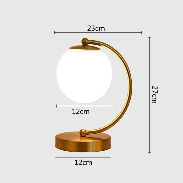 Nordic LED-Tischlampe mit Glasball – Minimalistisches Design für Wohnzimmer und Schlafzimmer | Brehn