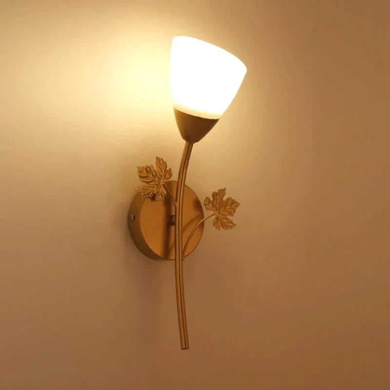 Wandleuchte im Vintage-Stil mit Blattmotiv – LED-Lampe für Flur & Wohnzimmer | Brehn