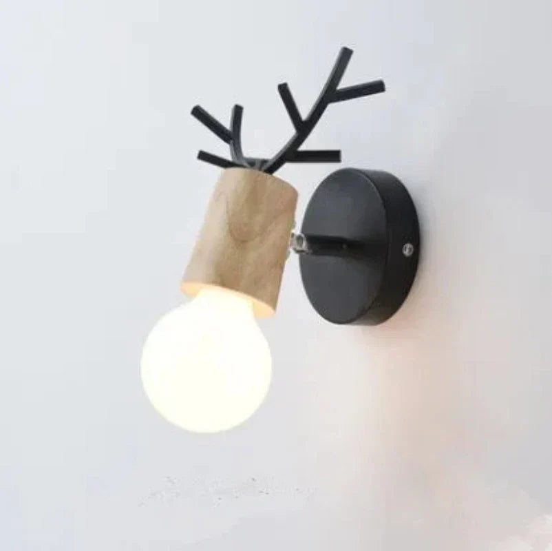 Moderne Geweih Wandleuchte – Holz und Metall LED Licht für Kinderzimmer & Wohnzimmer | Brehn